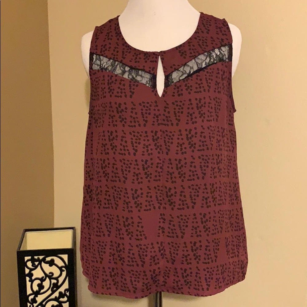 Collective Concepts Sleeveless Top Size Medium